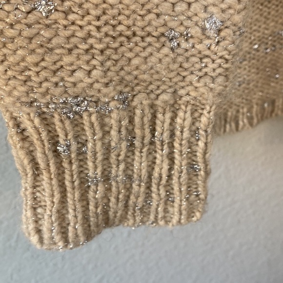 BANANA REPUBLIC “Butterfly Lure” Italian Yarn Split Back Sweater Size Medium - Picture 5 of 15